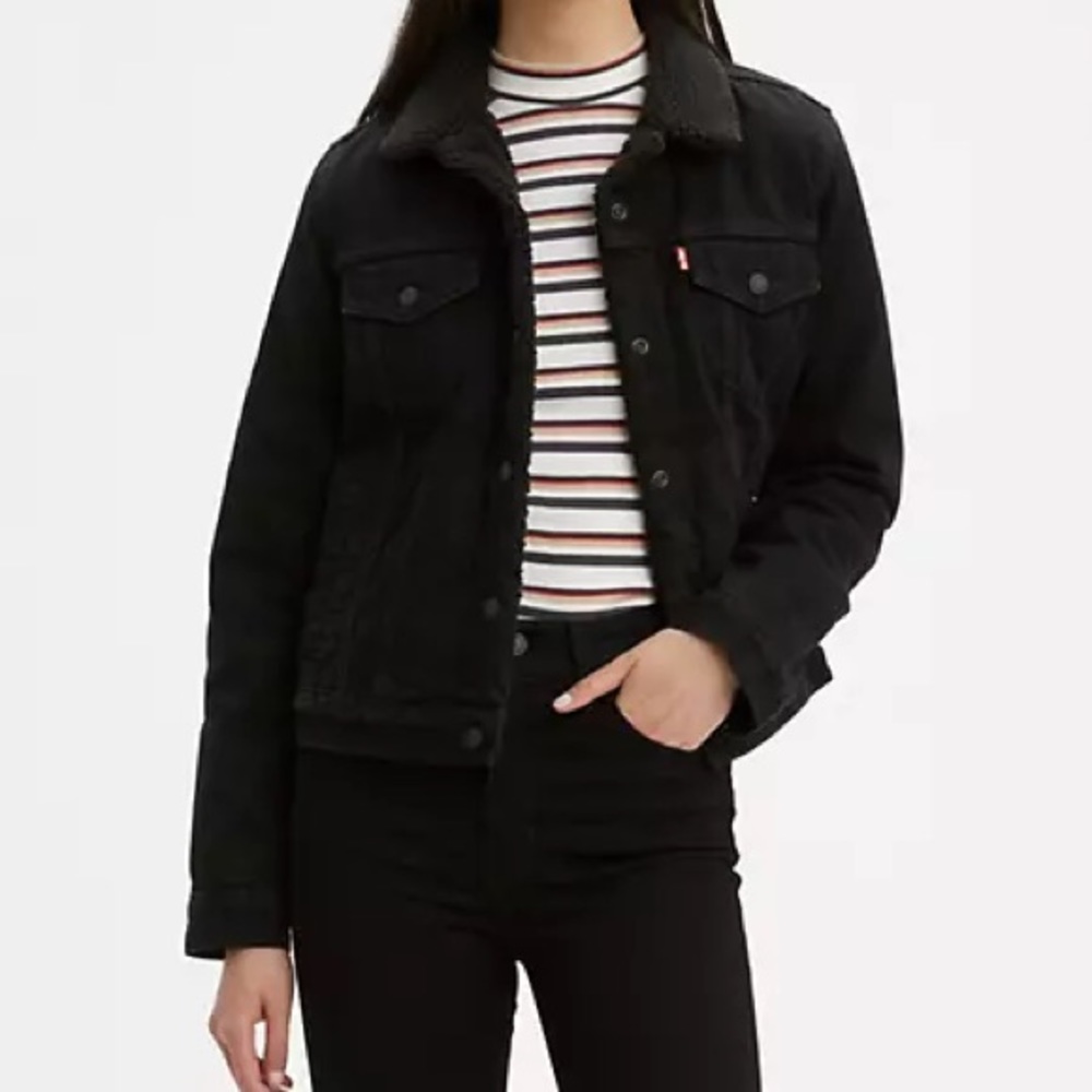Levi’s Sherpa Trucker Jacket - Woman’s XS in Black